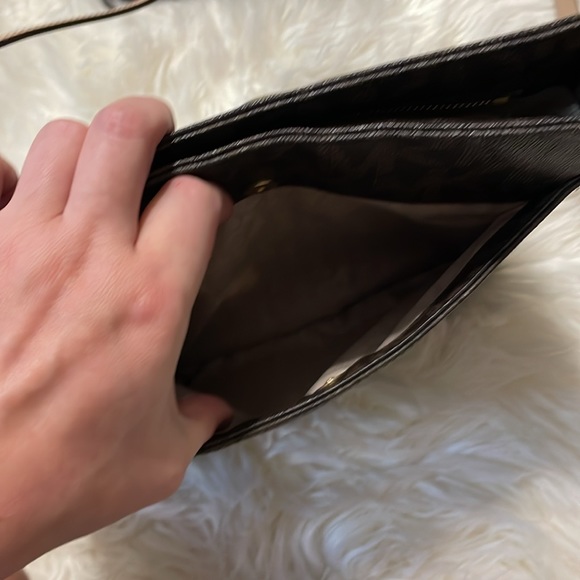 Michael kors purse and wallet set - Picture 8 of 16